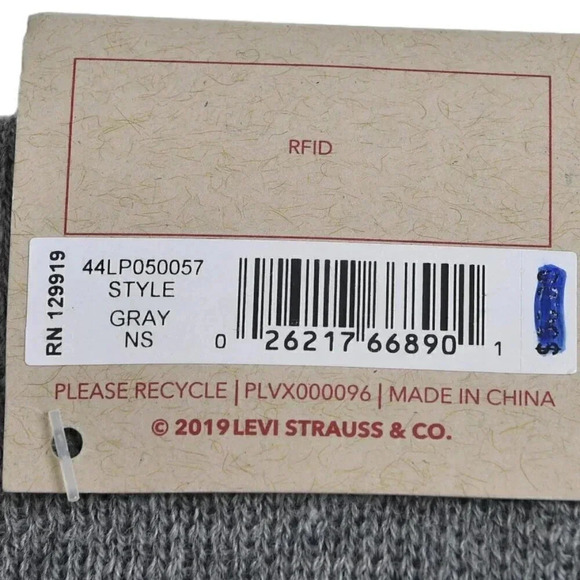 NWT Levi's Beanie Hat Knit Scarf Gift Set  Combo Maximum Warmth Gray - Picture 4 of 6